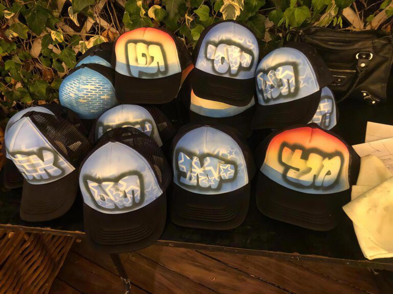 גרפיטי כובעי